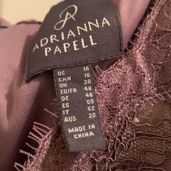 NWT. Beautiful lace cocktail dress. Size 16. - Picture 5 of 7